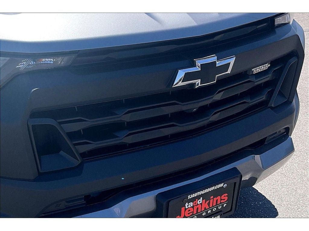 Used 2023 Chevrolet Colorado Trail Boss w/ Technology Package AWD/4WD image 32