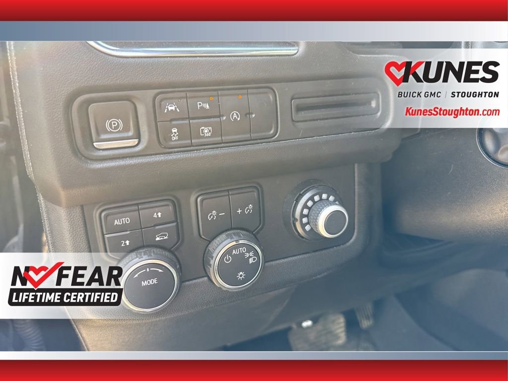 Used 2023 Chevrolet Tahoe RST w/ Luxury Package AWD/4WD image 25