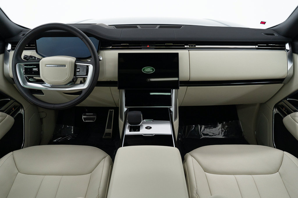 Used 2026 Land Rover Range Rover SE AWD/4WD image 28