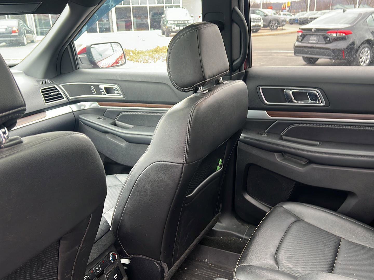 Used 2017 Ford Explorer Limited w/ Equipment Group 303A image 17