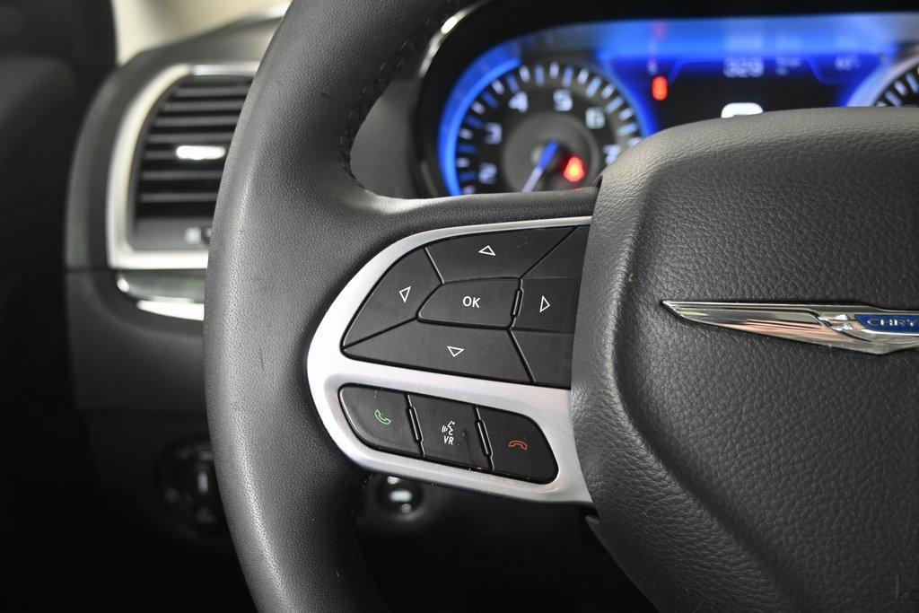 Used 2023 Chrysler 300 Touring L w/ Popular Equipment Group image 39