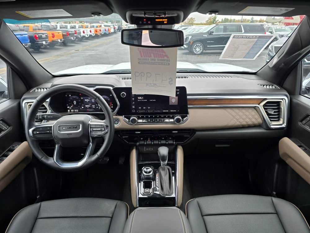 Used 2023 GMC Canyon Denali image 6