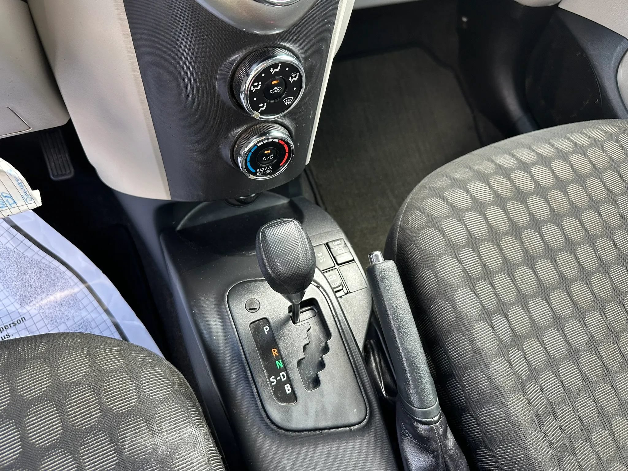Used 2014 Scion iQ FWD image 31