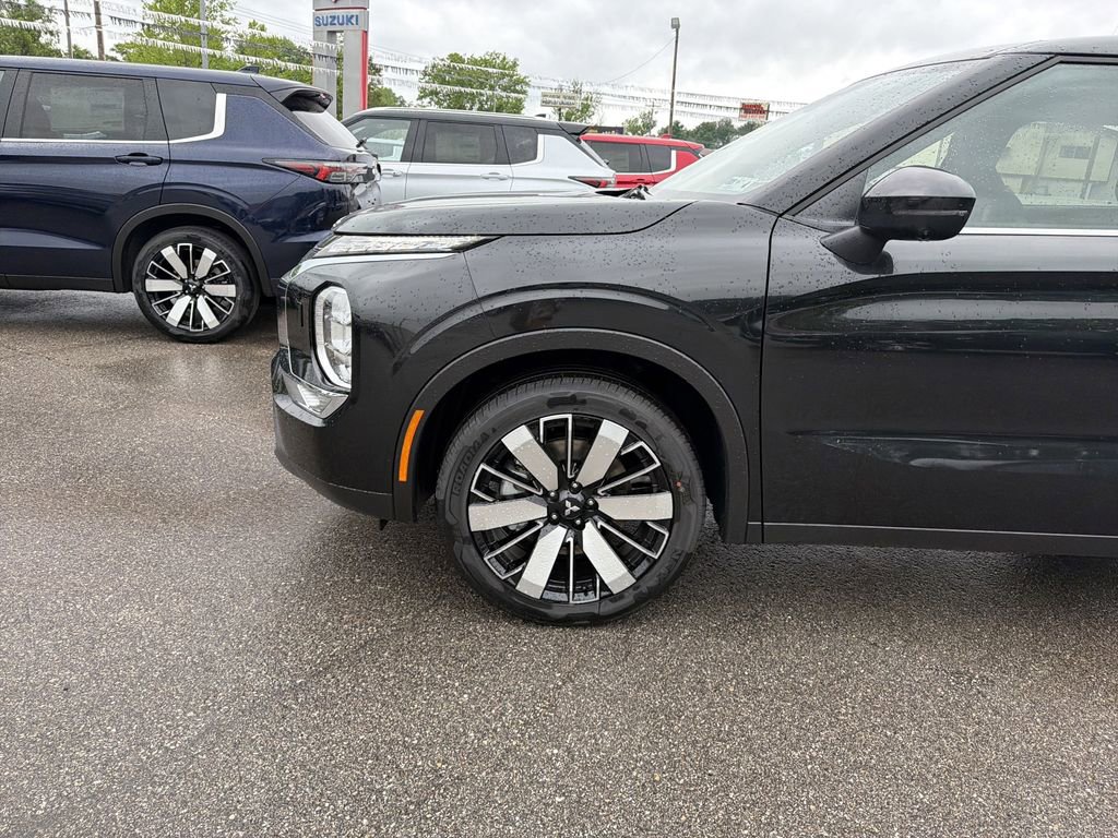 New 2026 Mitsubishi Outlander SE AWD/4WD image 9