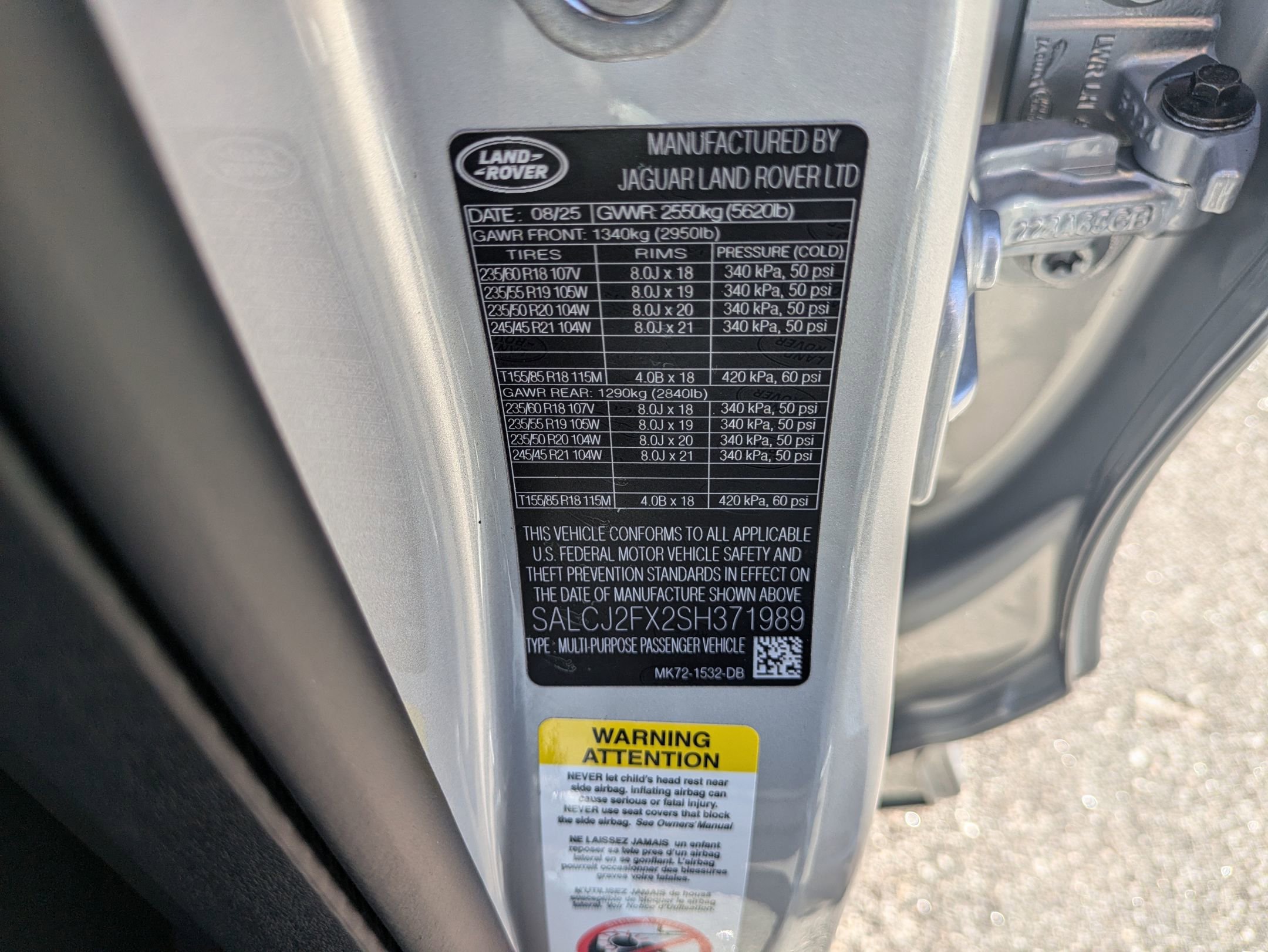 New 2025 Land Rover Discovery Sport S image 35