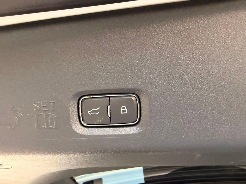 Used 2025 Ford Expedition Max Platinum w/ Driver's Package AWD/4WD image 10