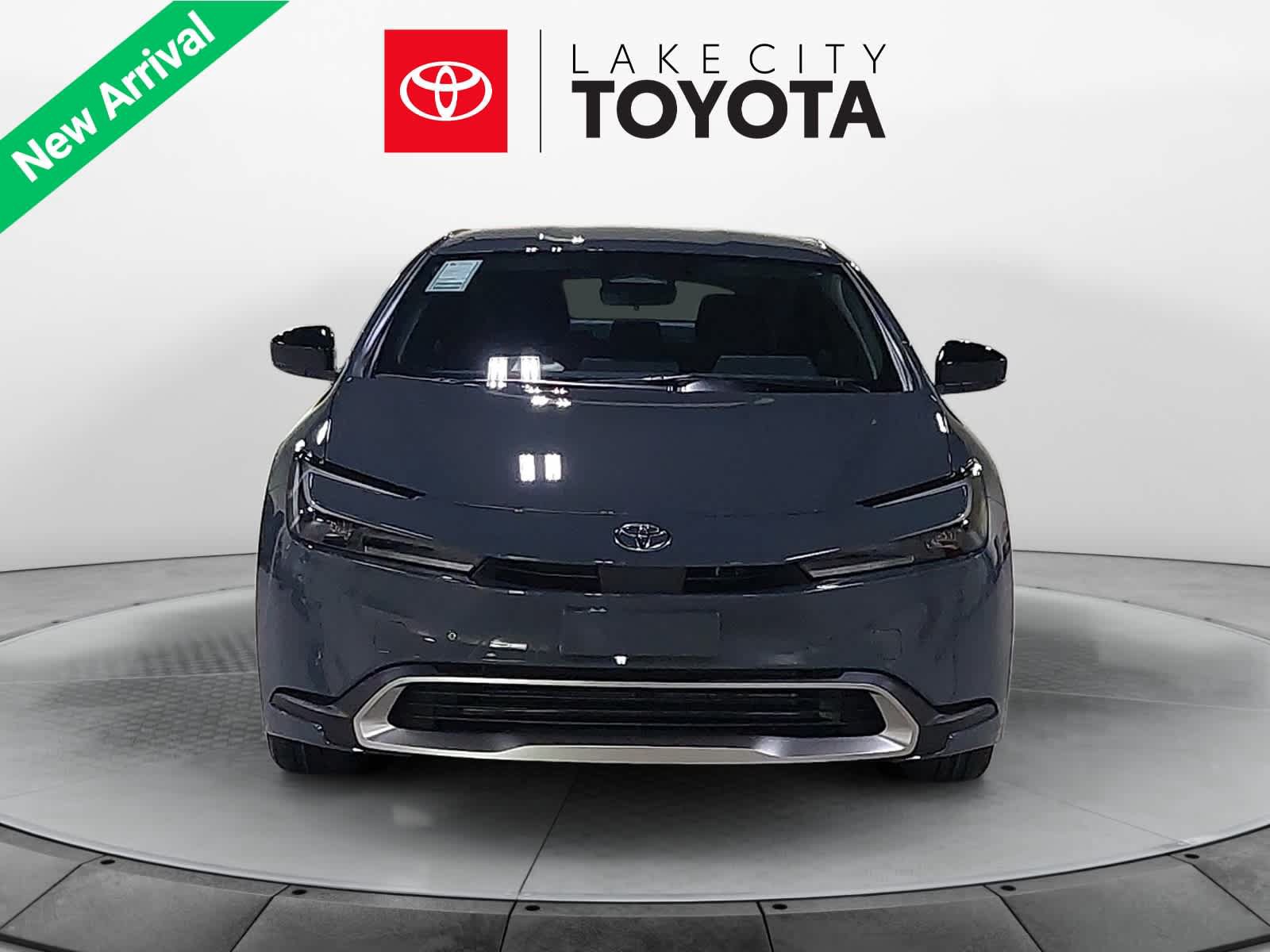 New 2025 Toyota Prius Plug-In Hybrid FWD image 10