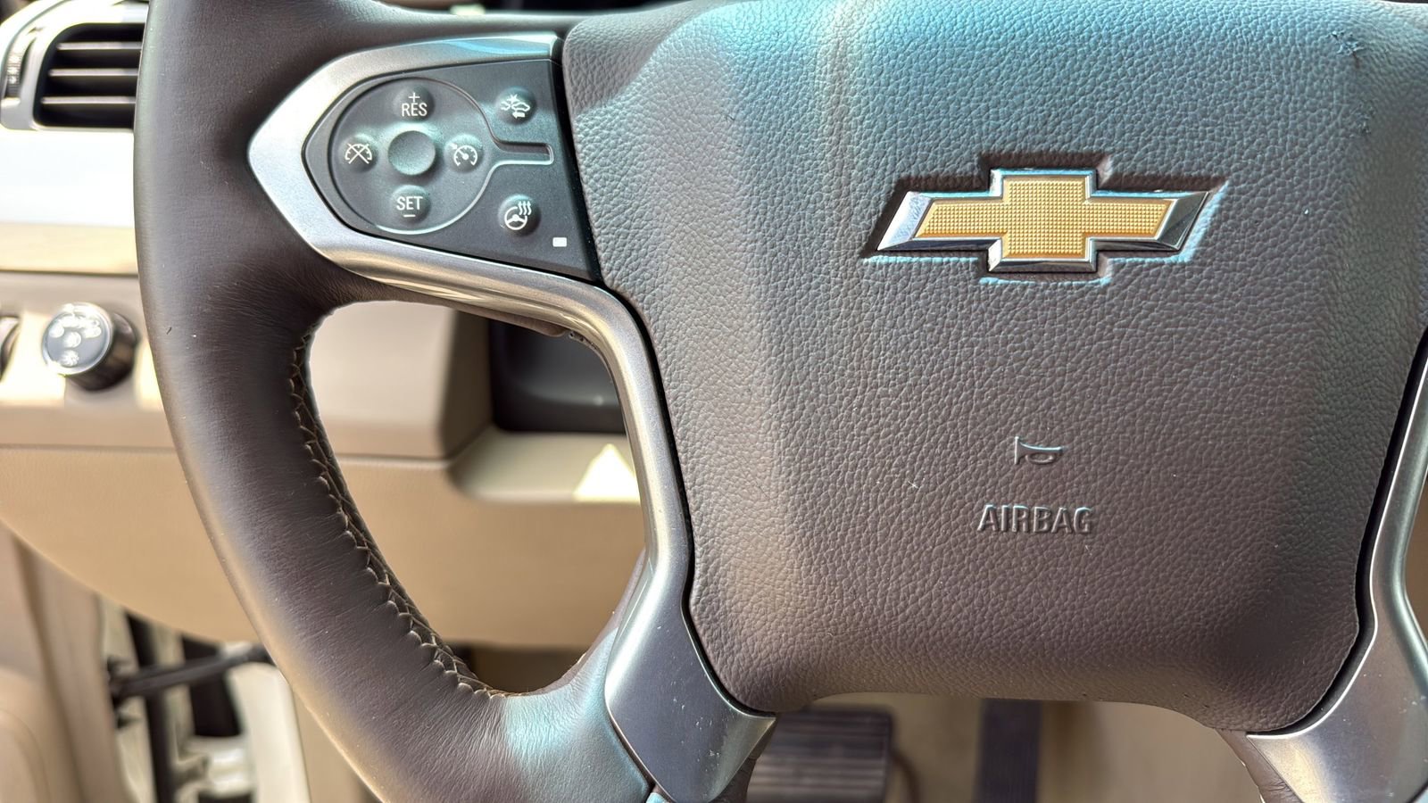 Used 2015 Chevrolet Tahoe LT RWD image 14