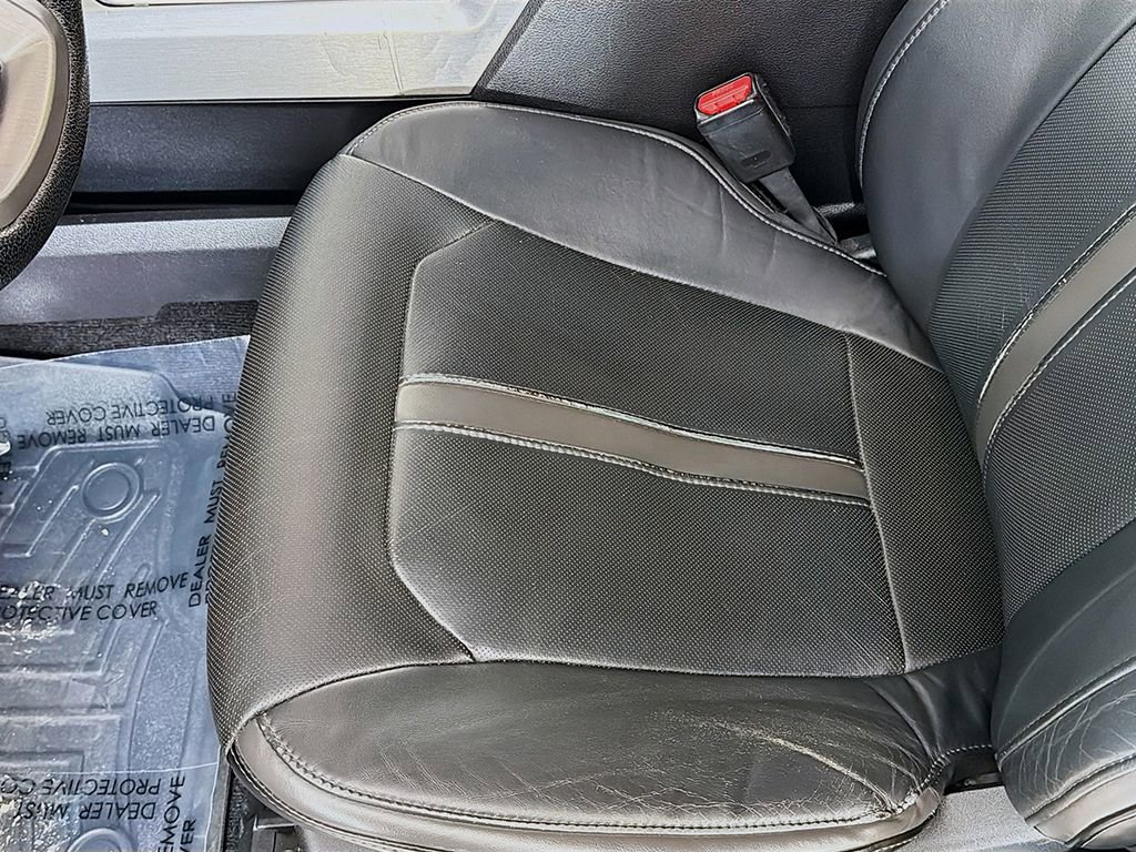 Used 2016 Ford F150 Platinum w/ Equipment Group 701A Luxury image 23