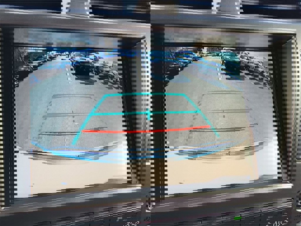 Used 2020 Lexus GX 460 Premium w/ Premium Package image 18