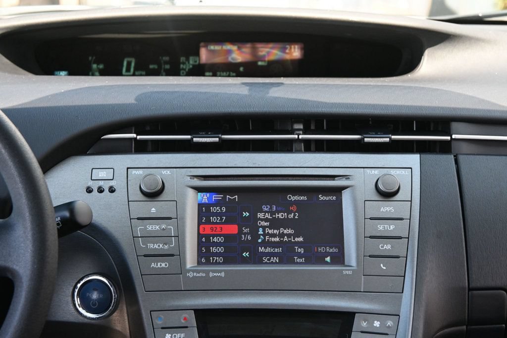 Used 2015 Toyota Prius Three FWD image 13
