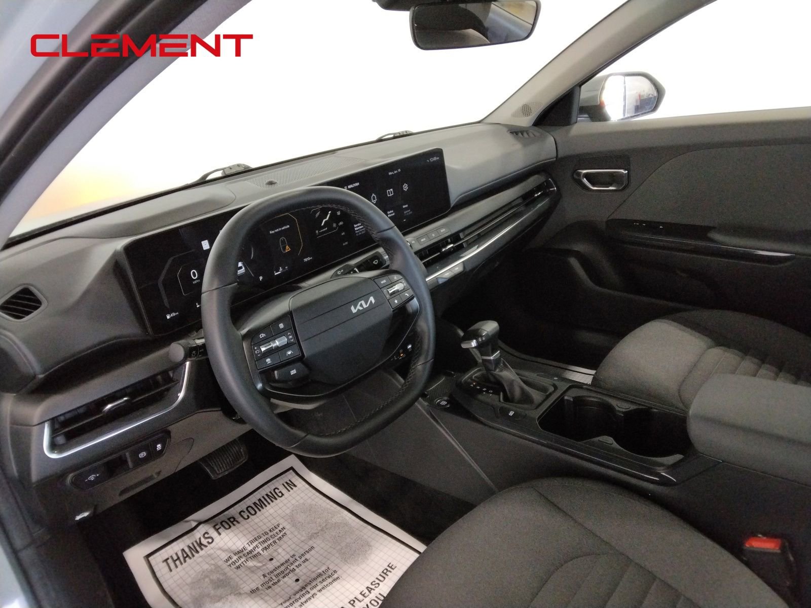 Used 2025 Kia K4 EX image 27