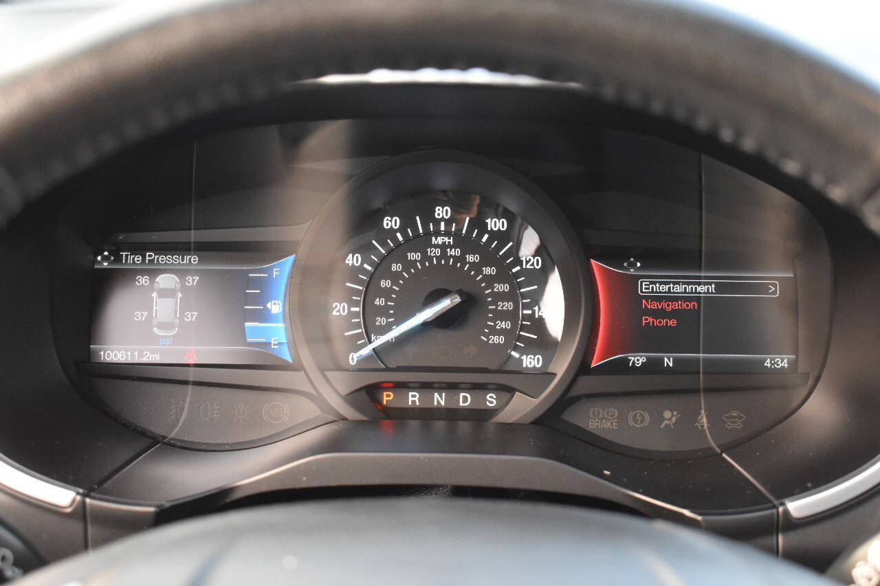 Used 2017 Ford Edge Titanium w/ Equipment Group 301A image 23