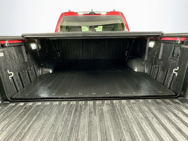 Used 2025 Toyota Tundra Limited w/ TRD Off-Road Package AWD/4WD image 31