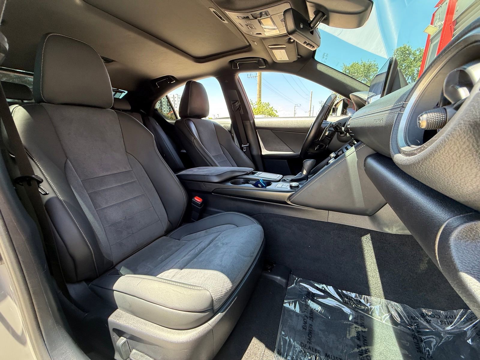 Used 2022 Lexus IS 500 w/ Accessory Package RWD image 36