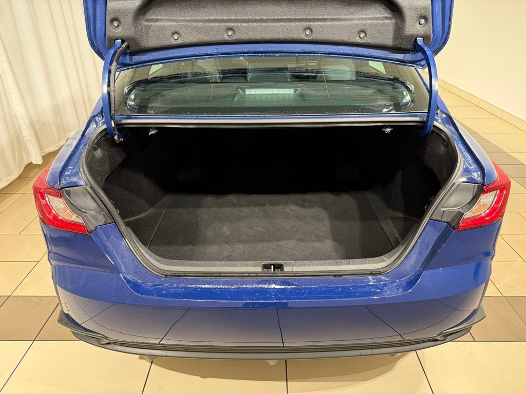 Certified 2025 Toyota Camry SE image 11