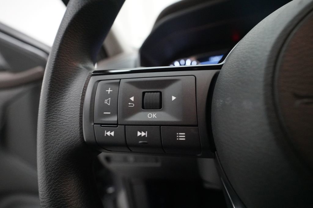 Certified 2023 Nissan Rogue SV image 17