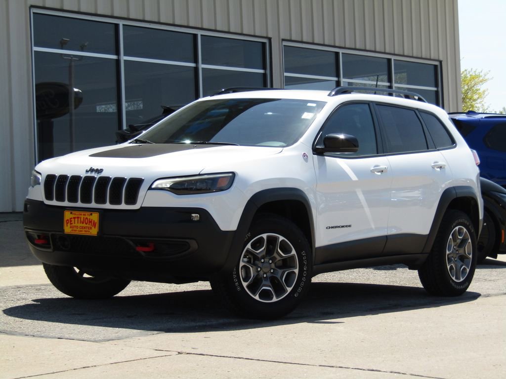 Used 2022 Jeep Cherokee Trailhawk w/ Premium Leather Package AWD/4WD image 12