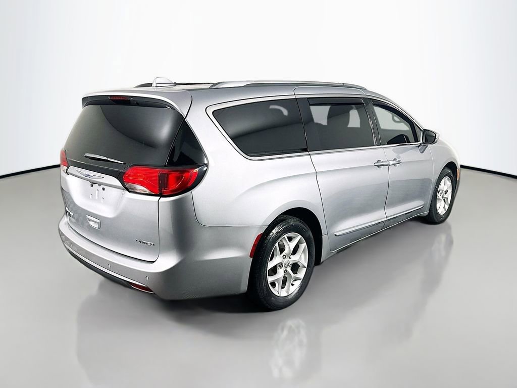 Used 2020 Chrysler Pacifica Limited image 7