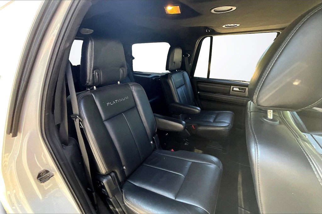 Used 2016 Ford Expedition Platinum image 23