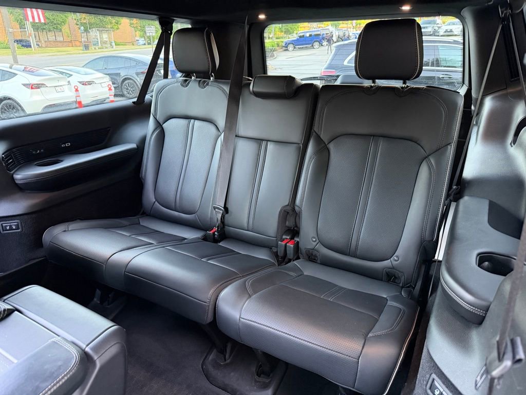 Used 2024 Jeep Grand Wagoneer L Series II w/ Quick Order Packagew 28T image 31