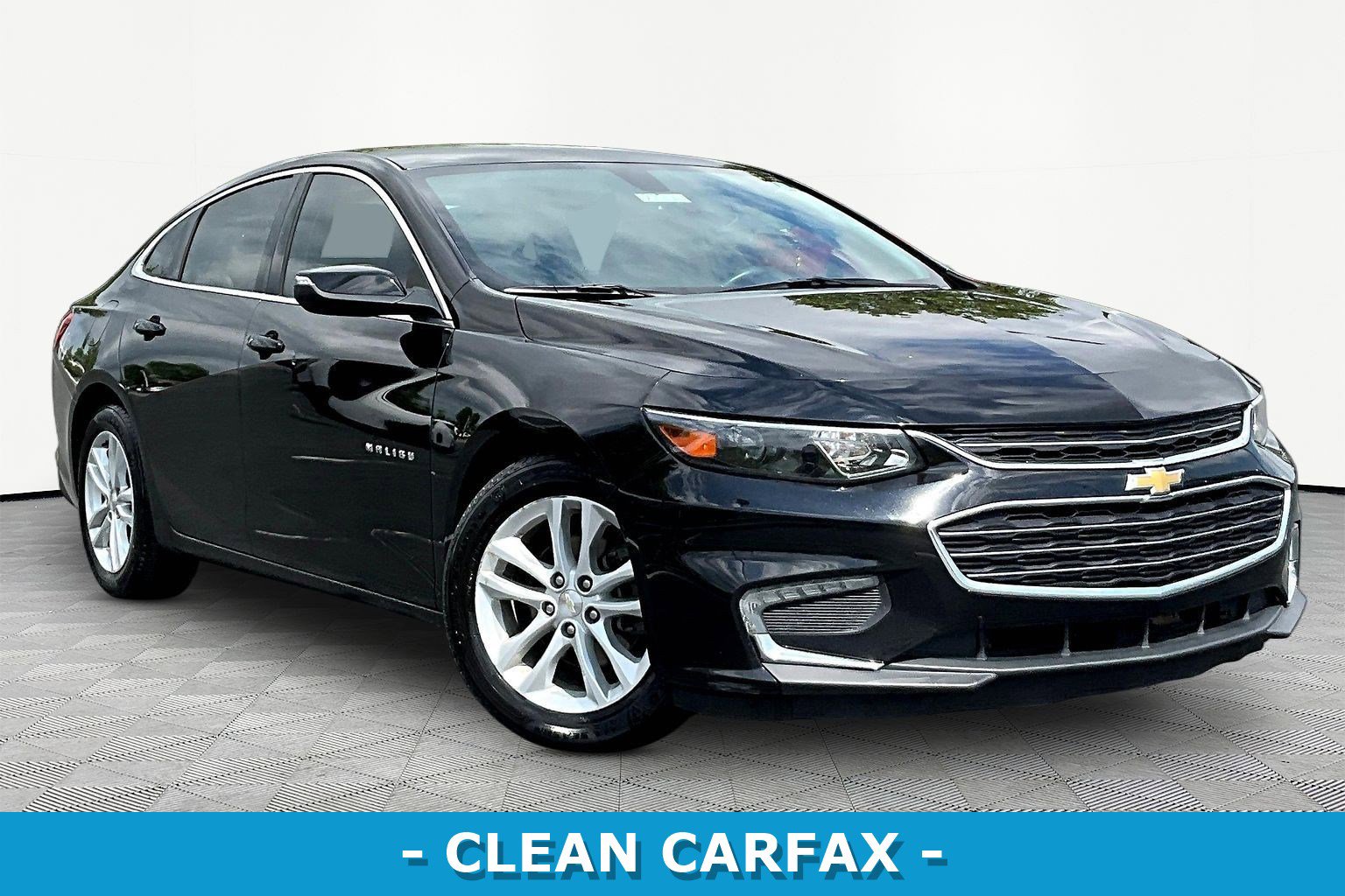 Used 2016 Chevrolet Malibu LT image 3