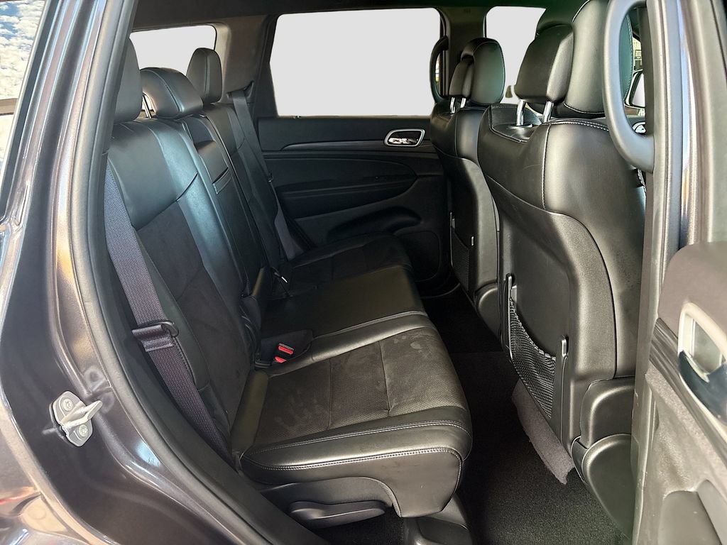 Used 2021 Jeep Grand Cherokee Laredo X RWD image 21