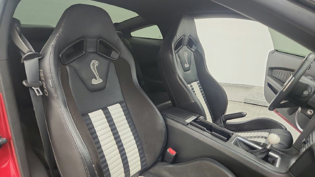 Used 2013 Ford Mustang Shelby GT500 RWD image 19