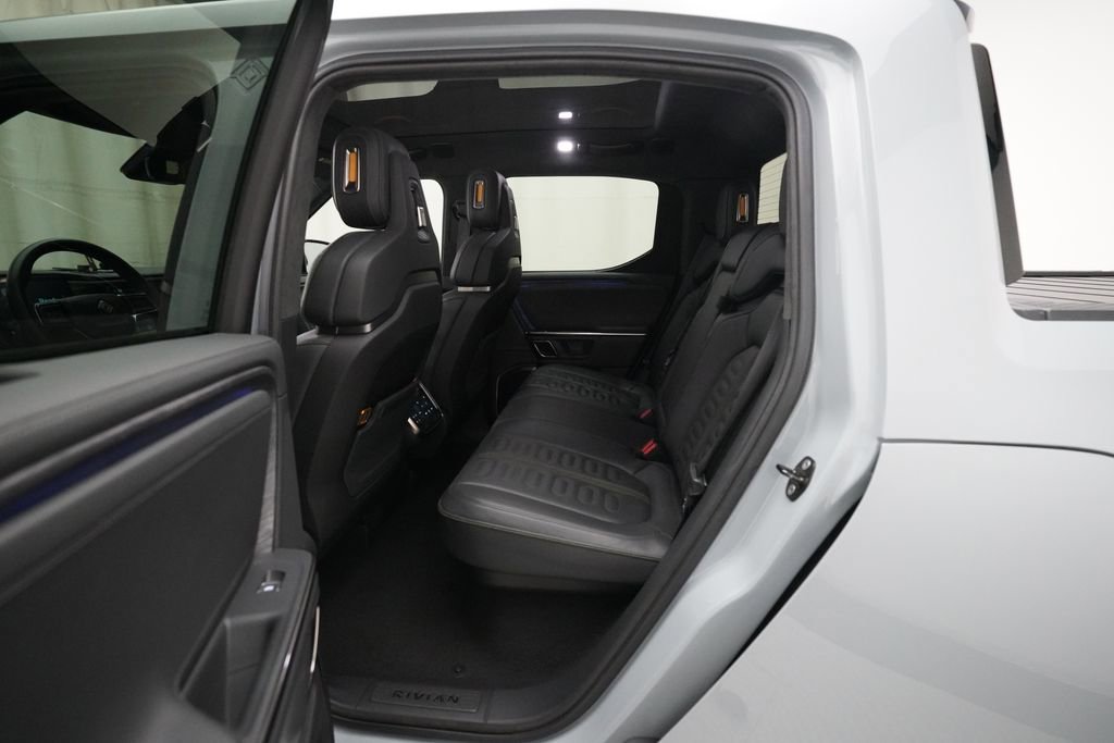 Used 2022 Rivian R1T Adventure image 30