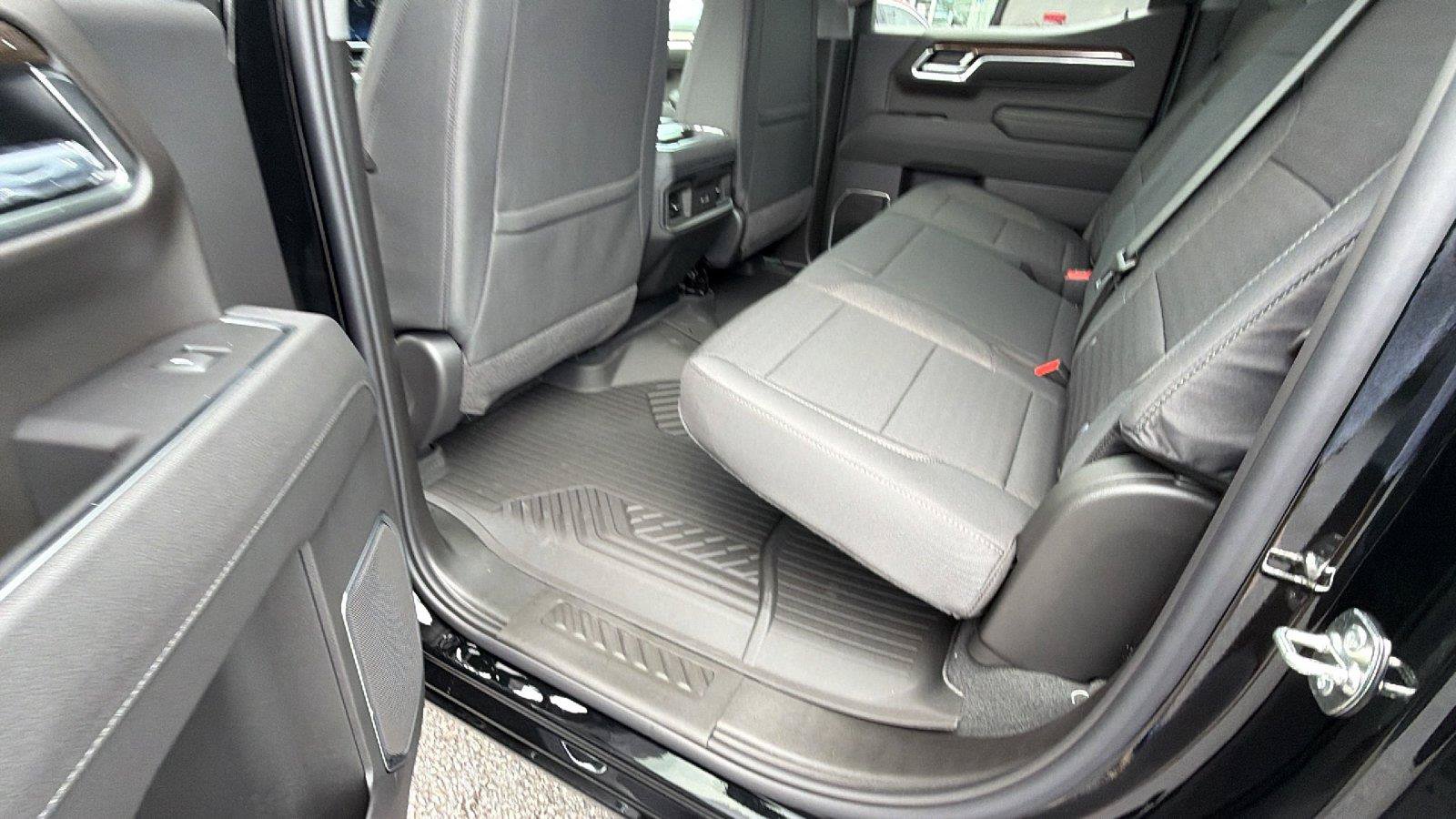 New 2026 Chevrolet Silverado 1500 RST AWD/4WD image 19