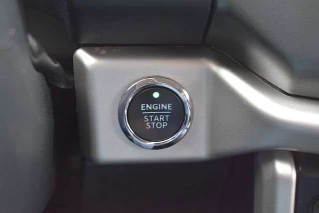 Used 2024 Ford Expedition XLT AWD/4WD image 24