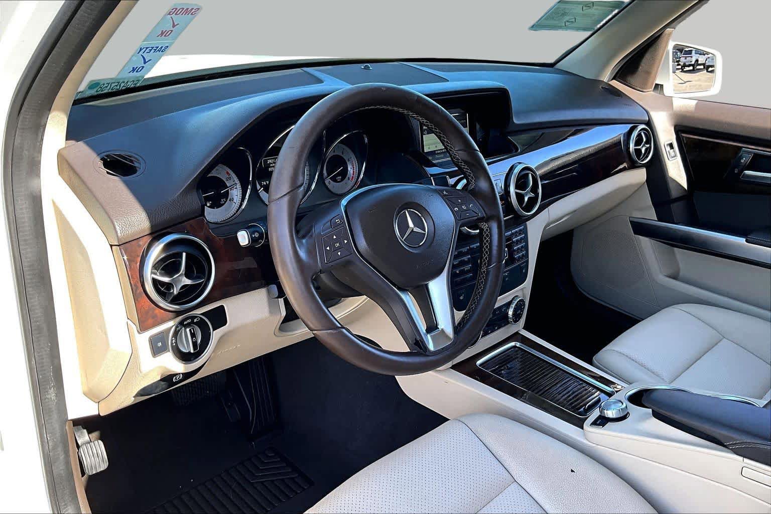 Used 2015 Mercedes-Benz GLK 350 2WD image 15