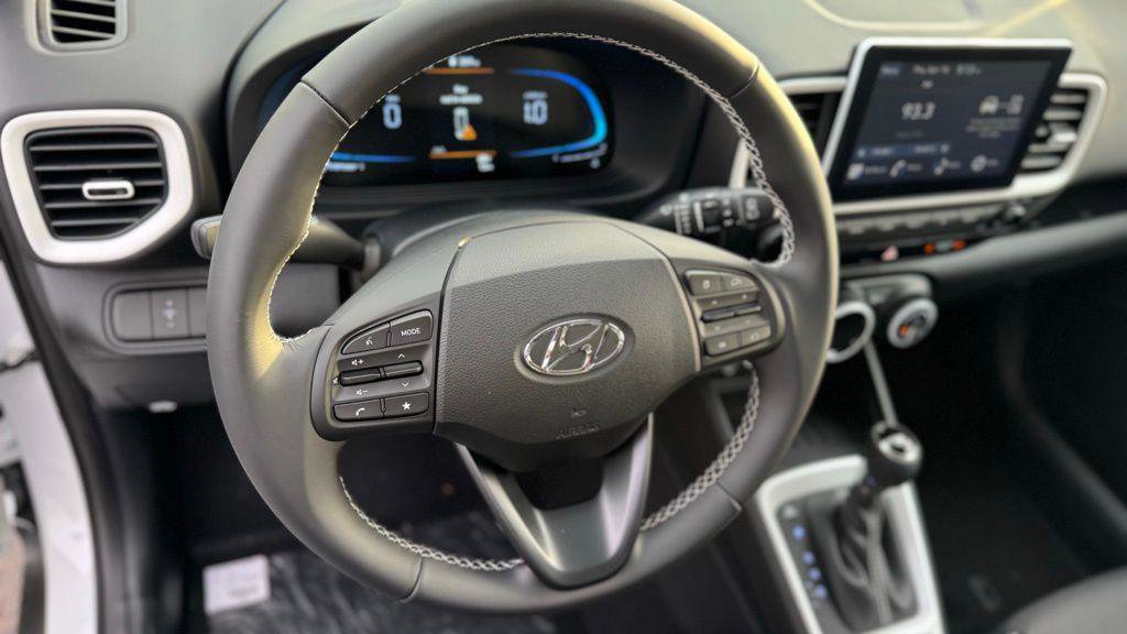 New 2026 Hyundai Venue SEL FWD image 12