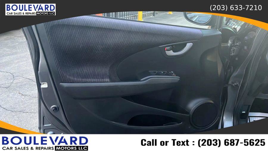 Used 2013 Honda Fit Sport image 23