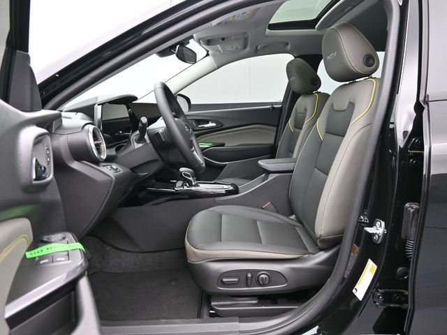 New 2026 Chevrolet Trax ACTIV w/ Sunroof Package image 39