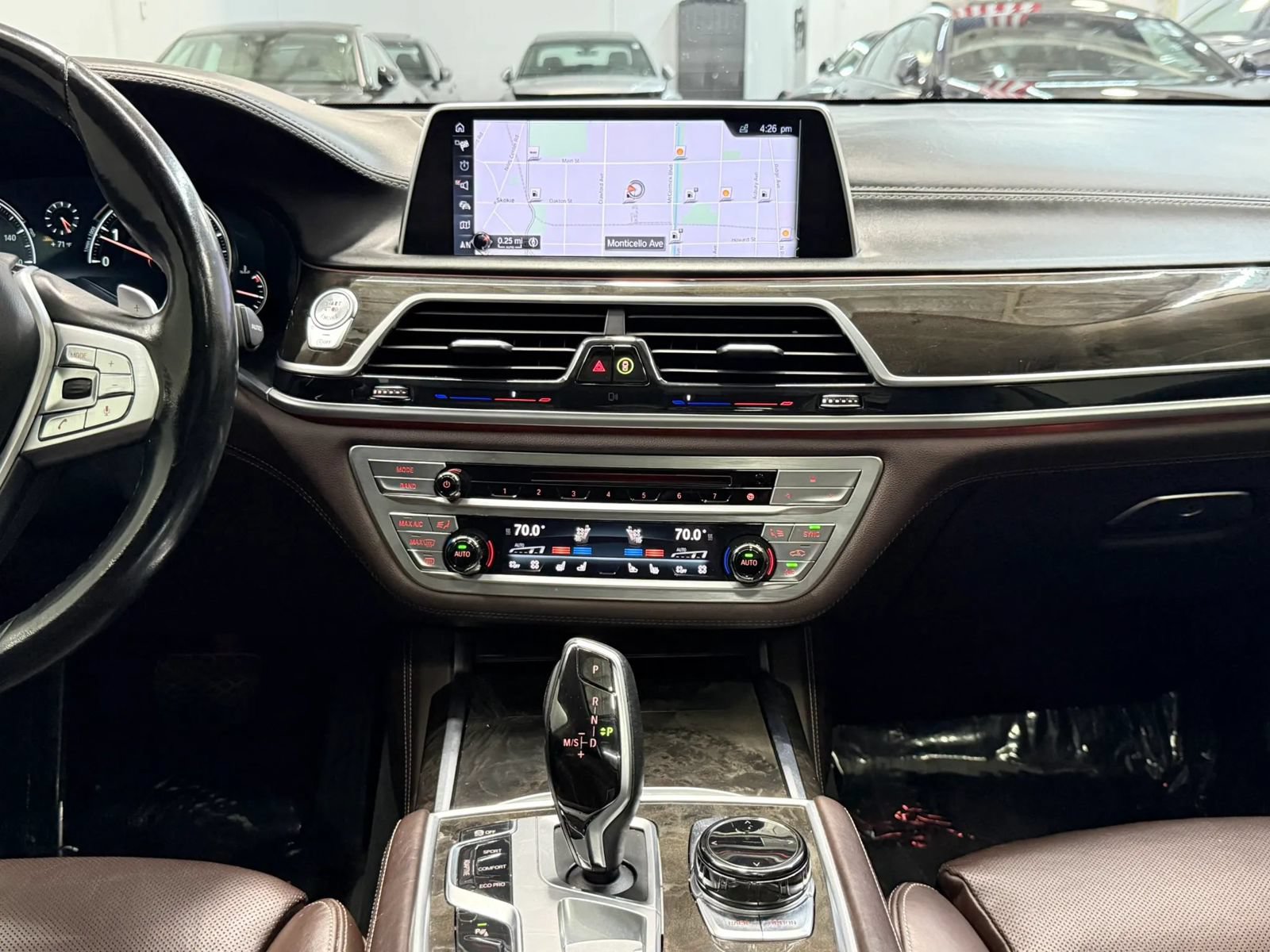 Used 2017 BMW 740i xDrive AWD/4WD image 28