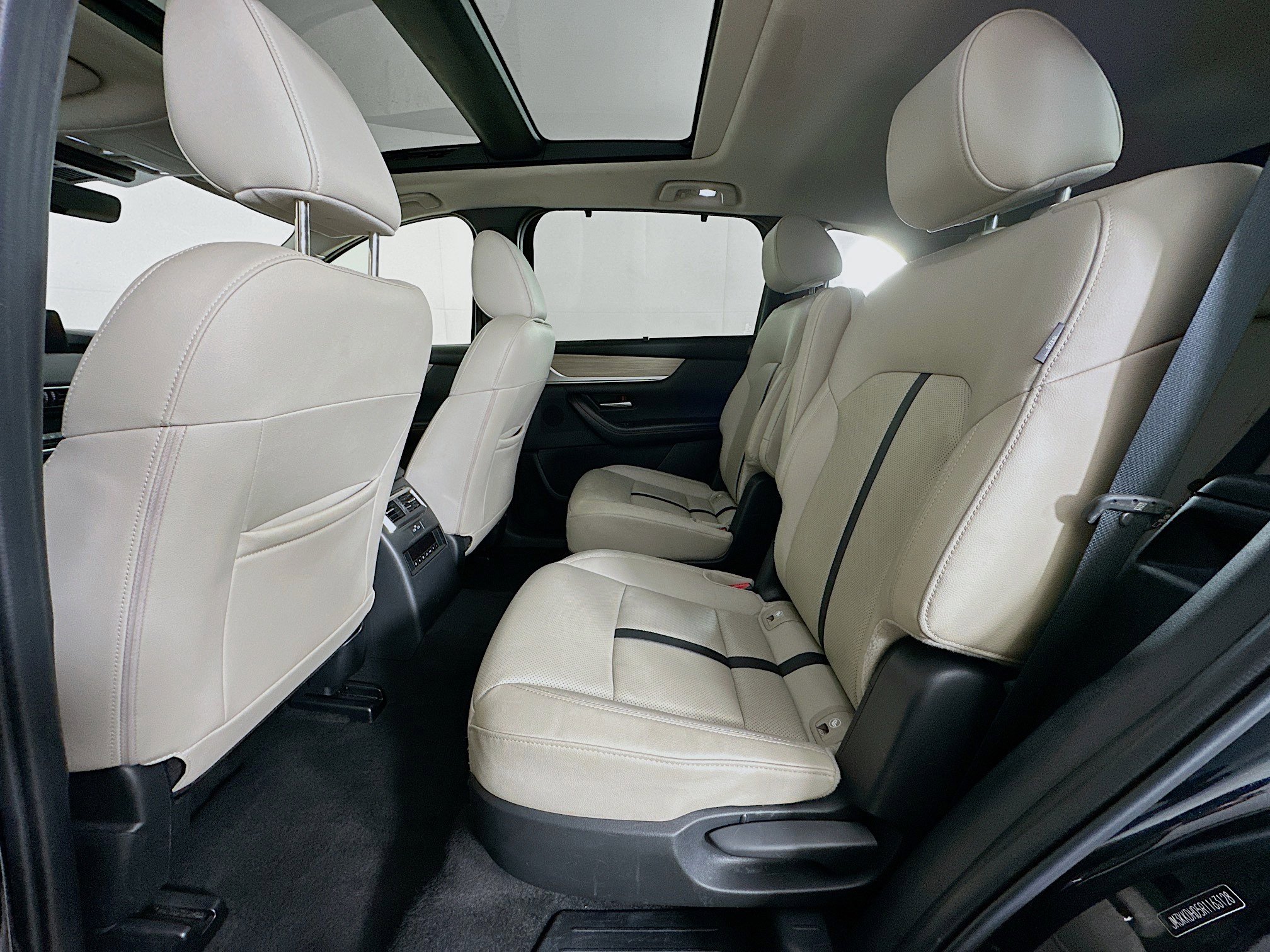 Used 2024 MAZDA CX-90 3.3 Turbo w/ Premium Package image 30