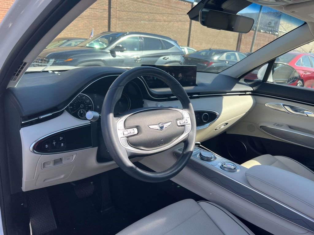Used 2023 Genesis GV70 2.5T w/ Advanced Package image 20
