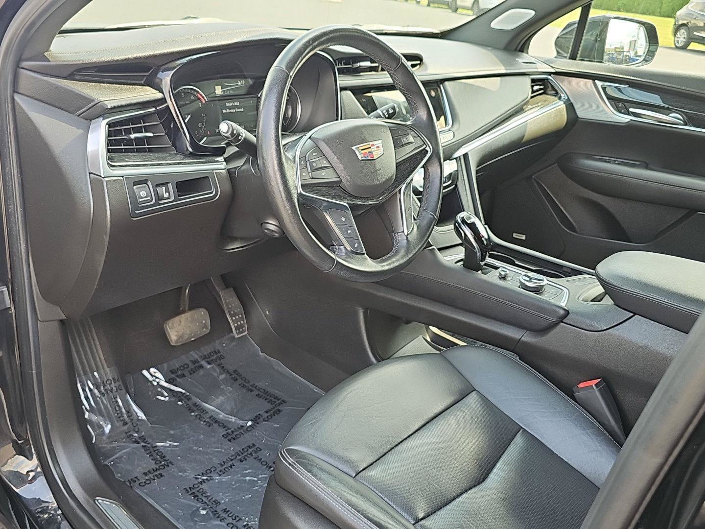 Certified 2023 Cadillac XT5 Premium Luxury AWD/4WD image 12