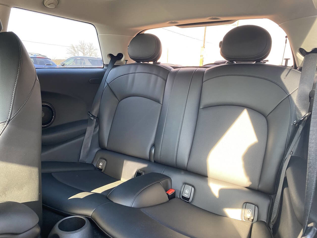Used 2016 MINI Cooper S FWD image 13