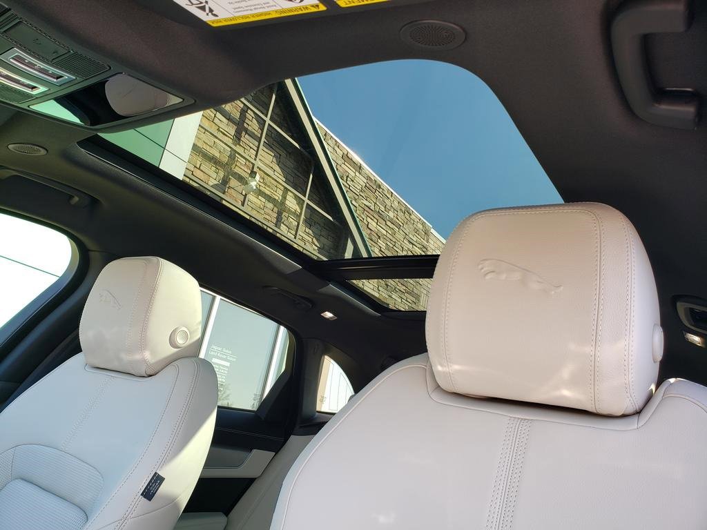 New 2026 Jaguar F-PACE R-Dynamic S image 21