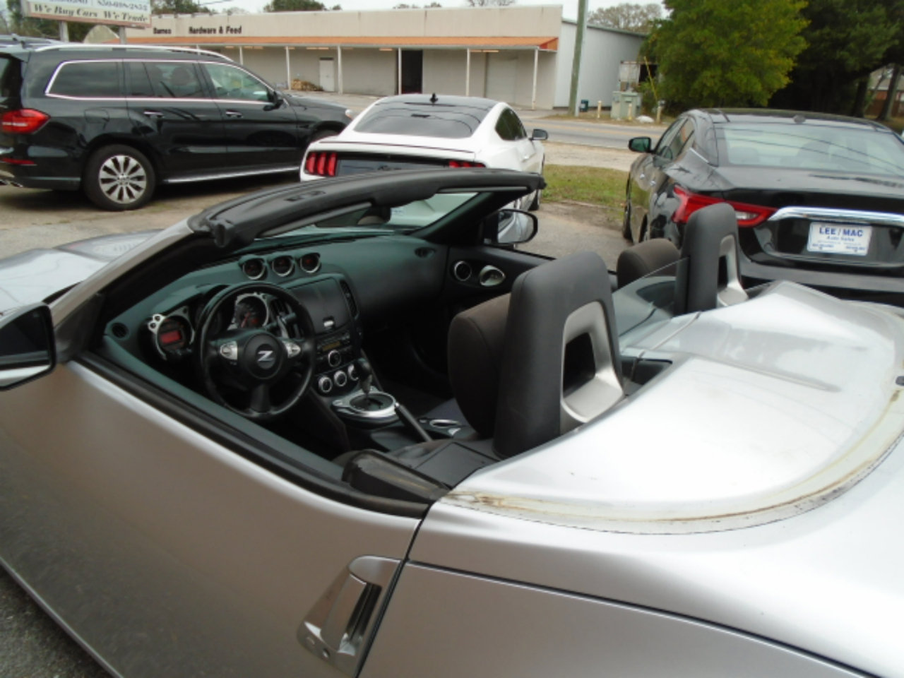 Used 2013 Nissan 370Z Roadster RWD image 17