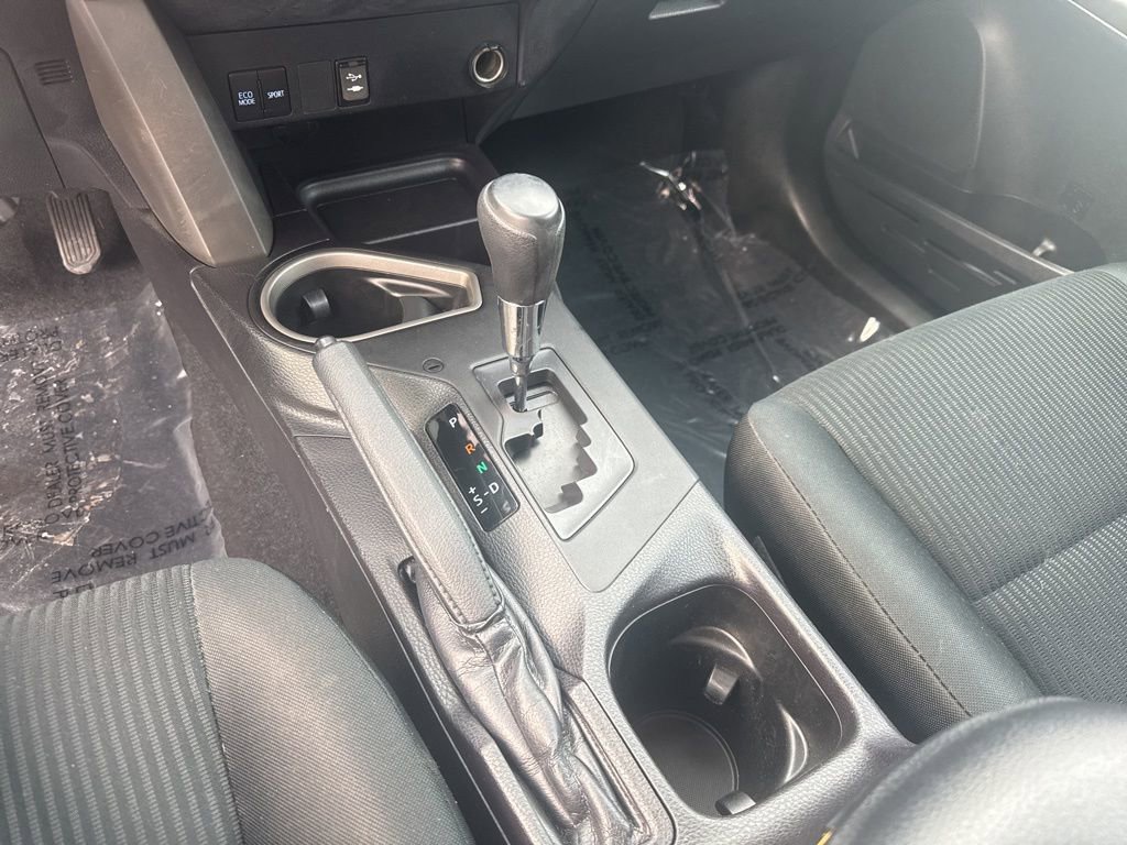 Used 2018 Toyota RAV4 LE w/ All Weather Liner Package image 20