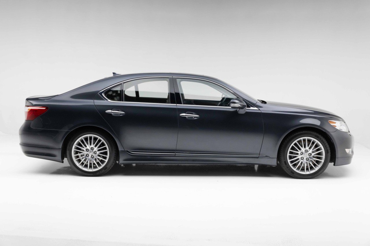 Used 2011 Lexus LS 460 w/ Sport Pkg RWD image 15