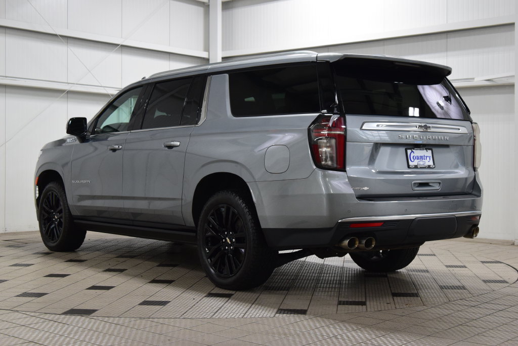 Used 2024 Chevrolet Suburban High Country AWD/4WD image 6
