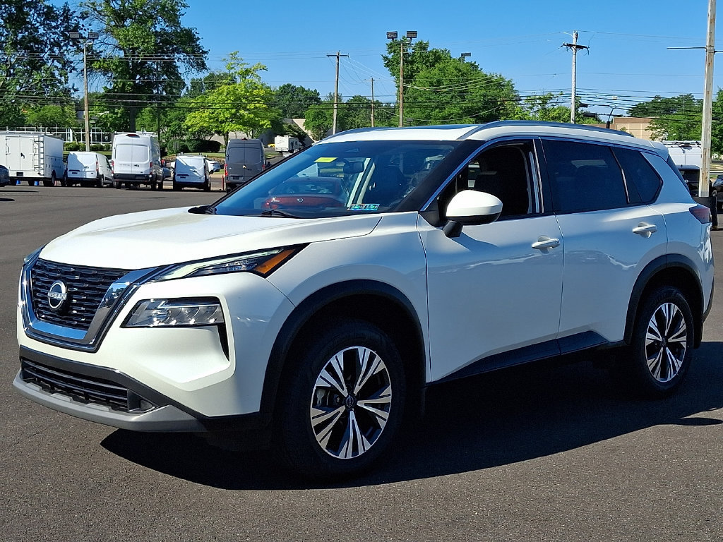 Certified 2023 Nissan Rogue SV w/ SV Premium B Package AWD/4WD image 3