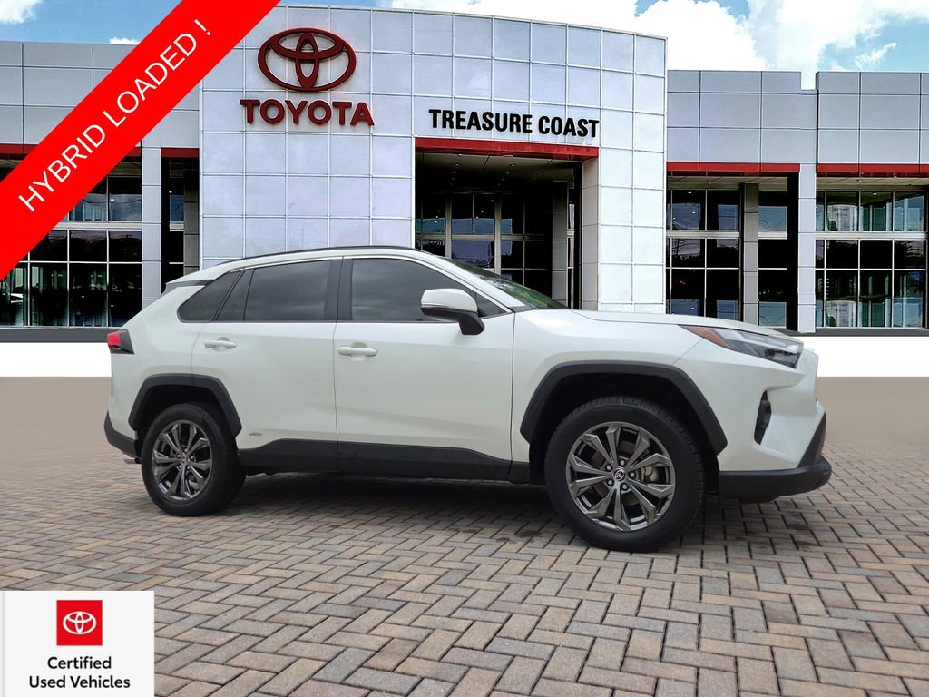 Used 2022 Toyota RAV4 XLE Premium AWD/4WD video 1