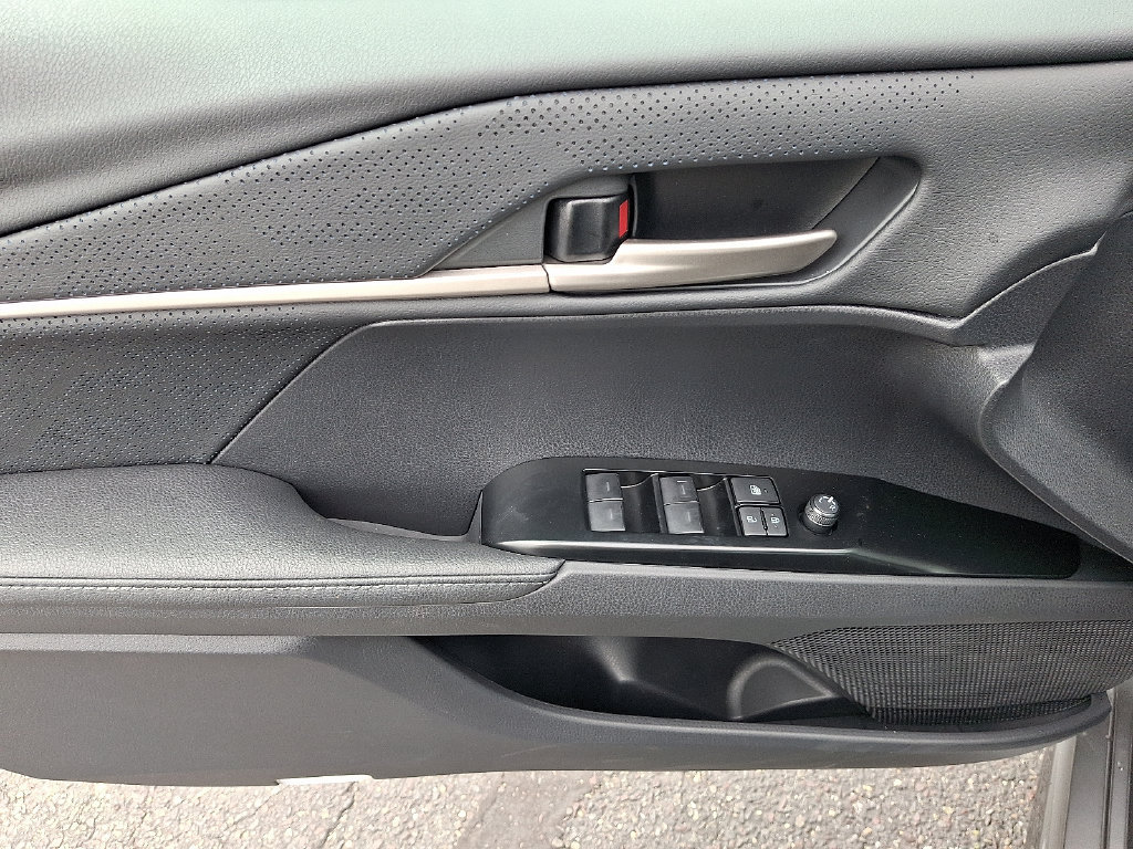 Used 2026 Toyota Camry XSE FWD image 13