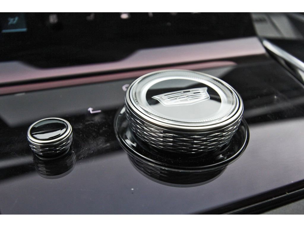 Used 2025 Cadillac Escalade IQ Sport 1 w/ Smart Trailering package image 25