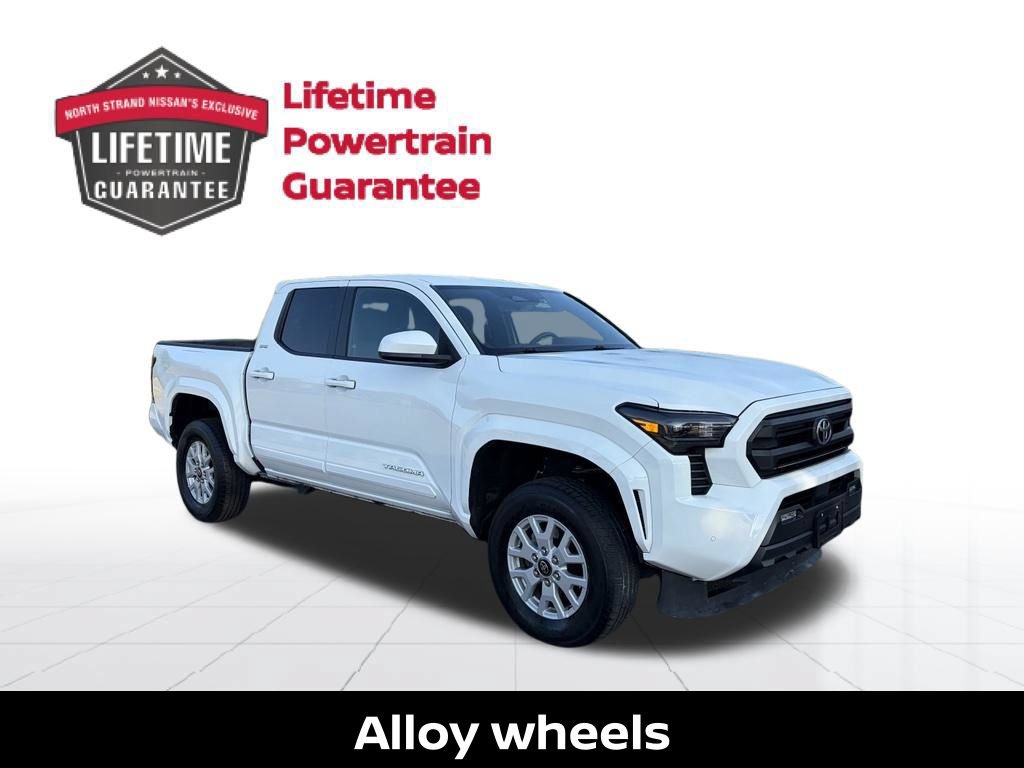 Used 2024 Toyota Tacoma SR5 AWD/4WD image 10